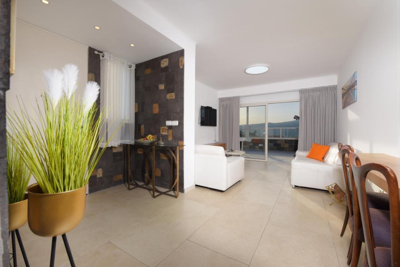 El Viso Verde Luxury Suites Had Nes Exterior photo
